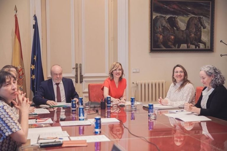 Hoy por la mañana ha tenido lugar la reunión del pleno del Consejo Superior de Enseñanzas Artísticas de @educaciongob
En…