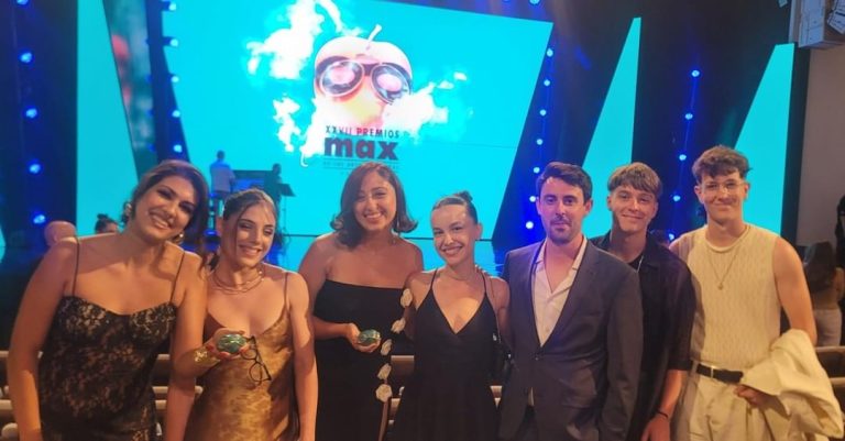 Muy orgullosos de Physical Collage por su doble nominación a los Premios Max en espectáculo revelación y autoría revelac…