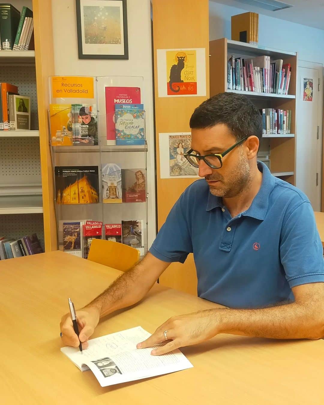 Ya contamos en la biblioteca de la #ESADCYL con un ejemplar de TIRESIAS  última creación dramática de nuestro director J…