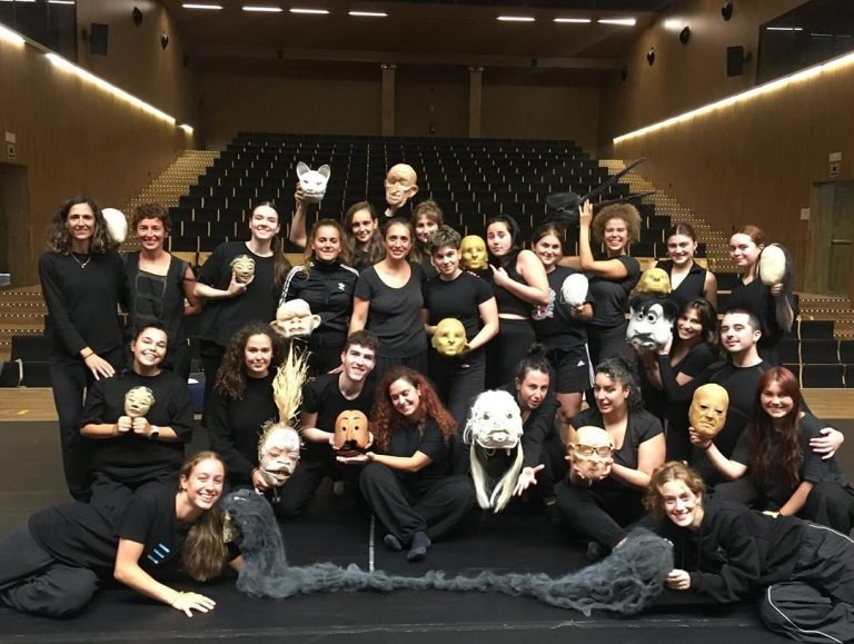 ⚠️ Luana Gramegna Zaches Teatro konpainiako kideak emandako tailerra amaierara iritsi da.Aurrerantzean, Arte Dramatik…