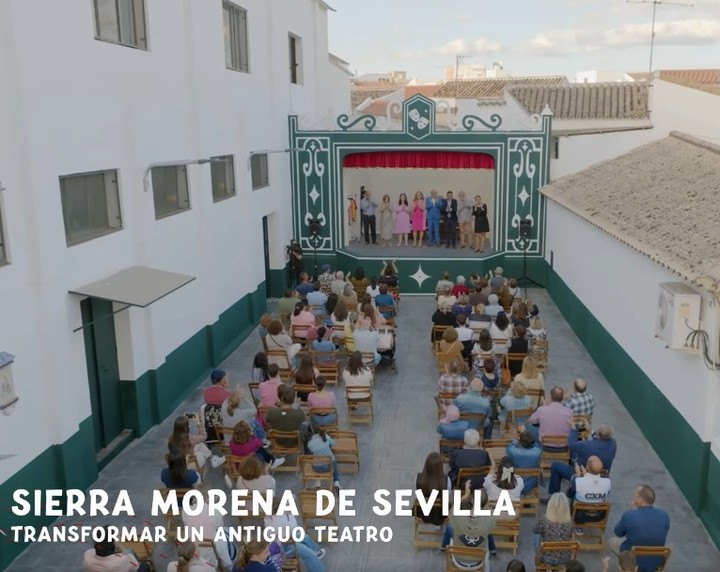 Esta noche VOLANDO VOY en la rehabilitación de un teatro en la Sierra Morena de Sevilla. Allí estaremos con la especiali…