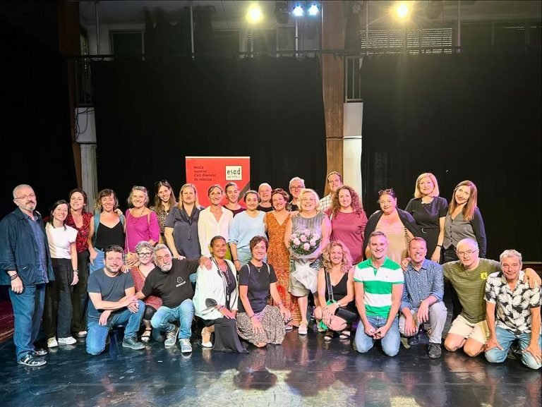 Ahir la ESADV va celebrar la jubilació de la professora Daura  SobilsDora es jubila després de més de 35 anys anys en…