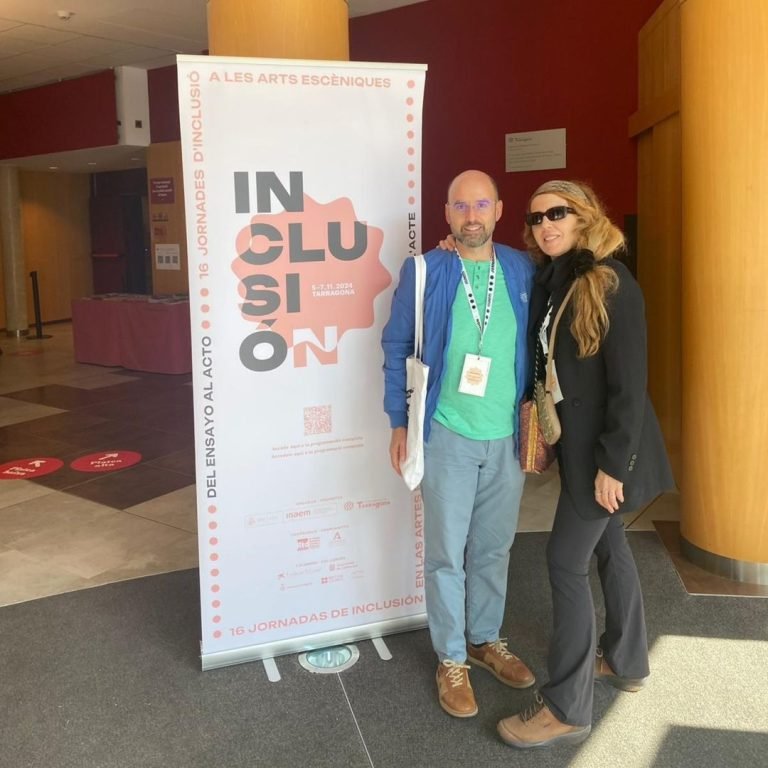 Asistencia de nuestro profesorado Mariló Puerta y Miguel Ángel García, a las Jornadas de Inclusión en las Artes Escénica…