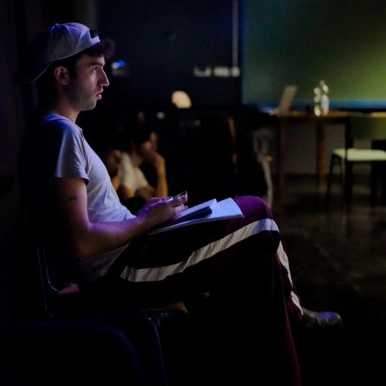 🎭 MUESTRA DE DIRECCIÓN ESCÉNICA. 🧑🎓 El alumnado de la especialidad de dirección de escena que cursa su último año, h… 🎭 MUESTRA DE DIRECCIÓN ESCÉNICA. 🧑🎓 El alumnado de la especialidad de dirección de escena que cursa su último año, h…