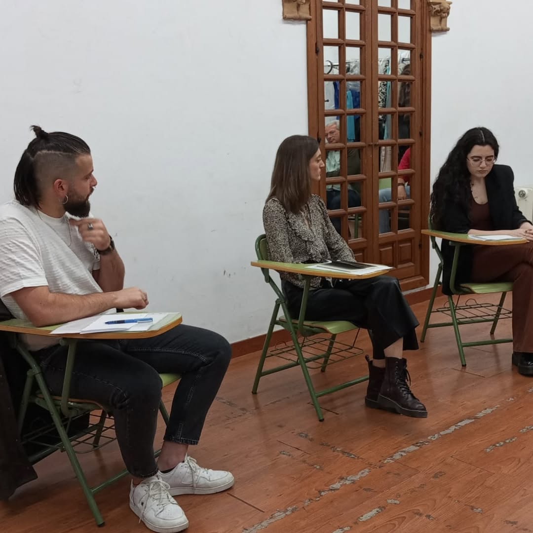 Actividad «Una tarde de escritores/as de la ESAD» miércoles 4 de diciembre. Segunda entrega del ciclo, coordinado por Pa…