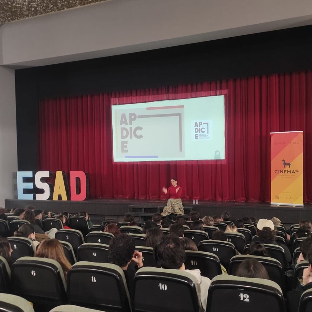 Hoy, la Escuela Superior de Arte Dramático de Córdoba ha sido el escenario de una jornada formativa excepcional. La reco…