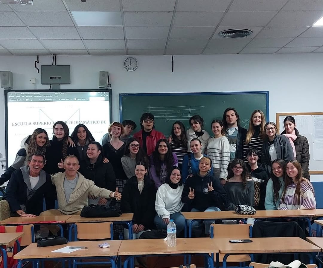 La pasada semana nuestro Centro asistió a un encuentro con el alumnado de 2º de Bachillerato en Artes escénicas del IES …