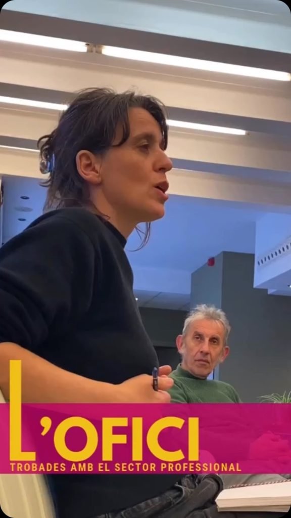 Avui a L’OFICI hem tengut la visita de na Magdalena Garzón, que ha vengut a parlar-nos de la seva trajectòria, el seu pr…