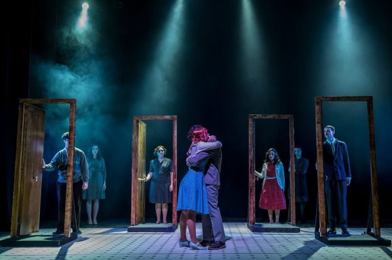 Revivim 🪜 “Historia de una escalera”! L’obra interpretada per l’alumnat de 4t A sota la direcció d’Àngel Escutia a #LaM…