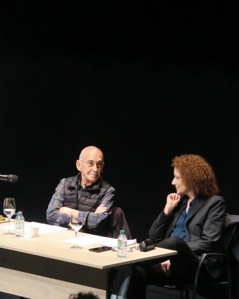 ⚡ Hoy hemos tenido la oportunidad de escuchar a José Sanchís Sinisterra y Clara Sanchís. A lo largo del encuentro que ha… ⚡ Hoy hemos tenido la oportunidad de escuchar a José Sanchís Sinisterra y Clara Sanchís. A lo largo del encuentro que ha…