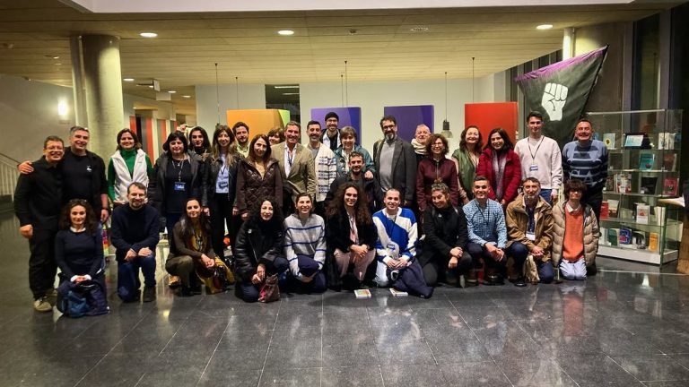 X Xuntanza de ESADs en Red: Un éxito de colaboración e fraternidade teatral! Os días 21 e 22 de marzo, Vigo converteuse … X Xuntanza de ESADs en Red: Un éxito de colaboración e fraternidade teatral! Os días 21 e 22 de marzo, Vigo converteuse …