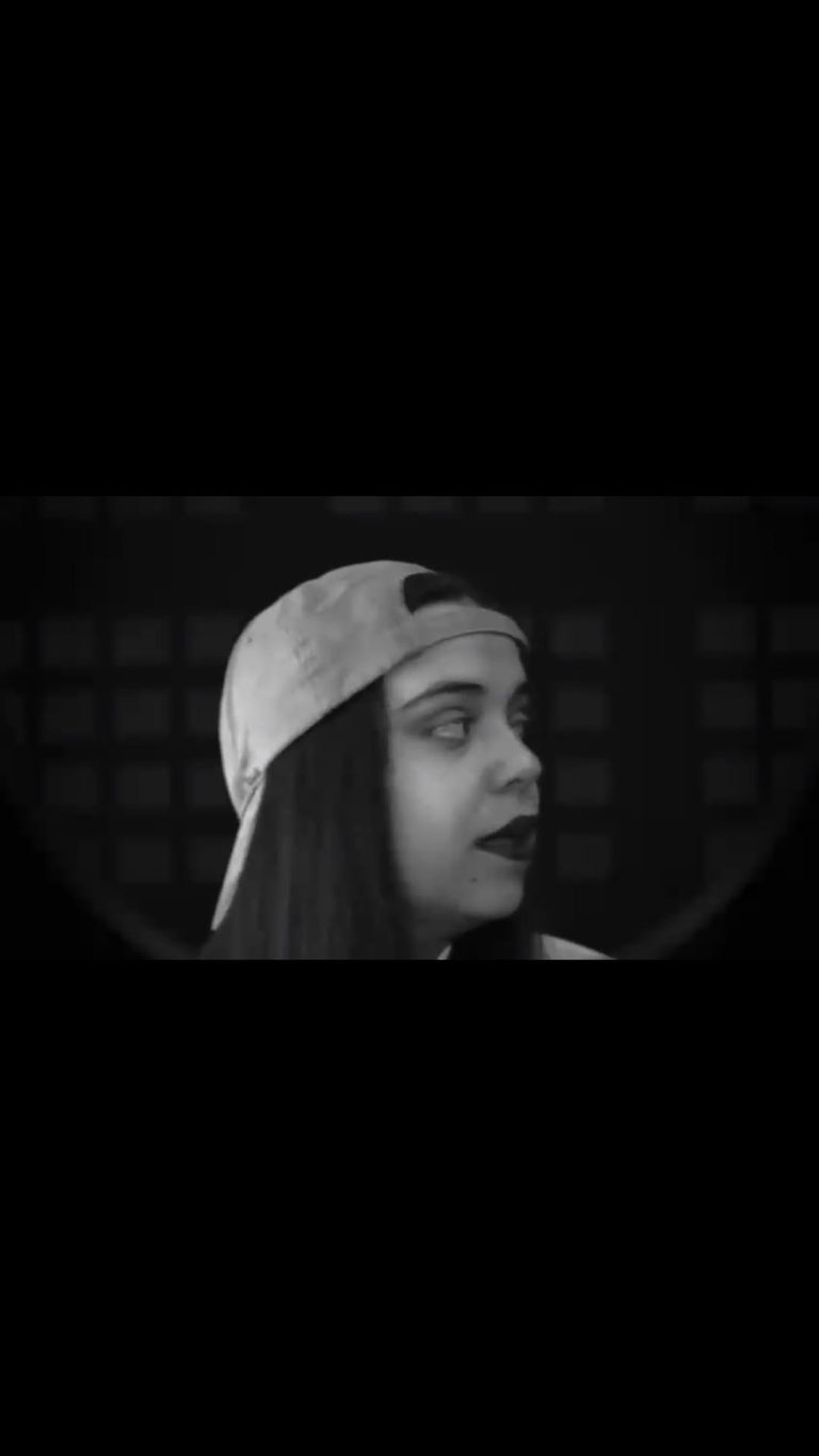 🎬✨ COMPARTIMOS ESTE TEASER DE PUNK ROCK con el Reparto 2. 🔥 Una obra que te atrapará con su intensidad y realismo. No …
