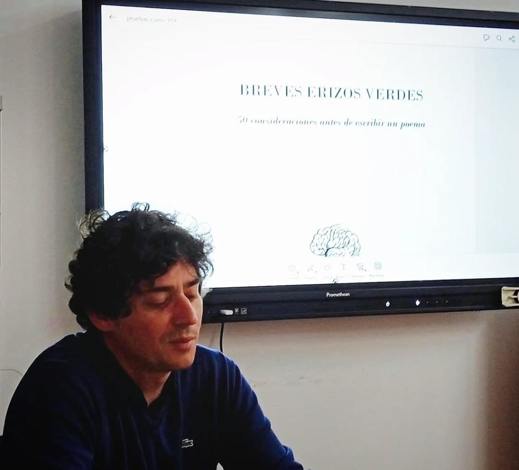 Fue un placer hablar ayer de poesía en la Escuela Superior de Arte Dramático de Córdoba. Gracias! 💛