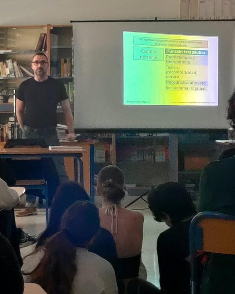 🎭 CÁPSULA DE APRENDIZAJE | ORIENTACIÓN ACADÉMICA Y LABORAL El pasado lunes 7 de abril, tuvimos el placer de recibir en …