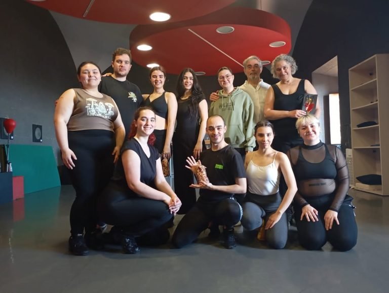 🎭DANZA II 📣El pasado miércoles, 2 de abril, el alumnado de 3º de Interpretación dentro de la asignatura Danza II pudie…