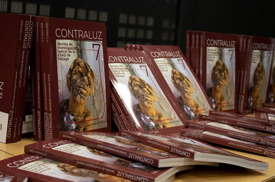 📖✨ Hoy hemos presentado CONTRALUZ, la revista de investigación teatral de la ESAD Málaga. Un proyecto que nace del dese…