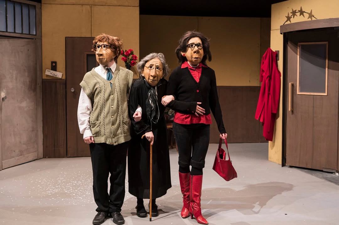 Del 10 al 13 d’abril es va poder veure al Teatre Estudi «Hotel Paradiso», un espectacle dirigit pel professor convidat H…