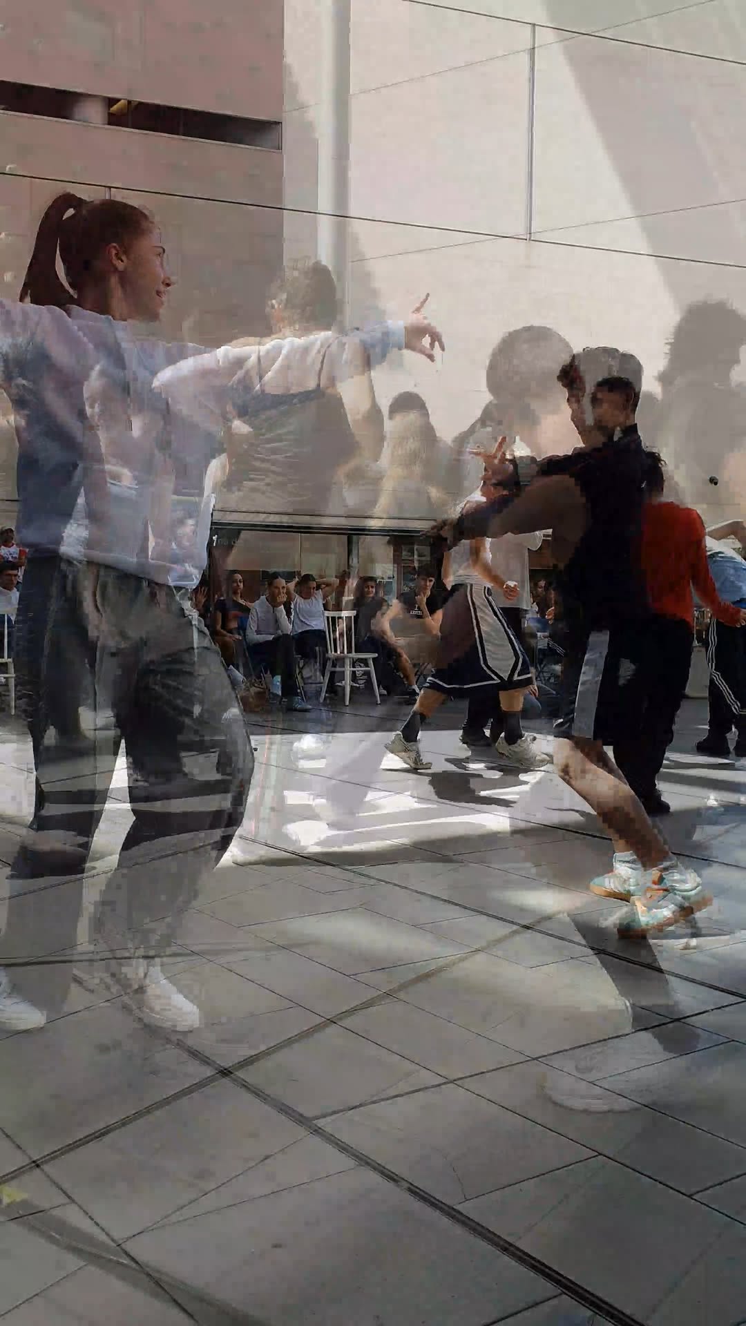 Avui, 29 d’abril, celebrem el Dia Internacional de la Dansa amb actuacions a l’atri de l’Institut del Teatre. Gràcies a …