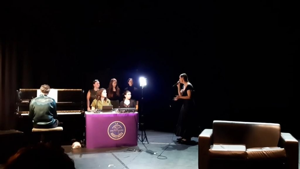 Iniciem la setmana amb un resum de «Les granotes», espectacle resultant de l’assignatura «Pràctica 3» de l’alumnat de 4t…