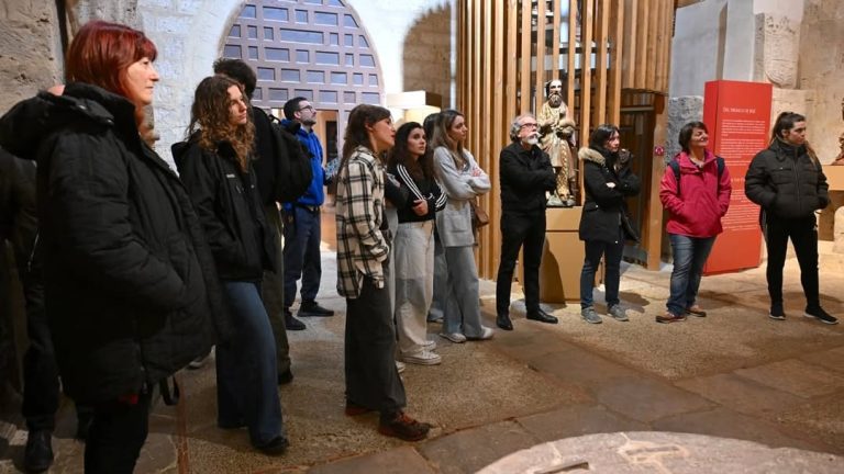 La Residencia Artística continúa con la visita guiada que los alumnos que participan en esta séptima edición de la resid…