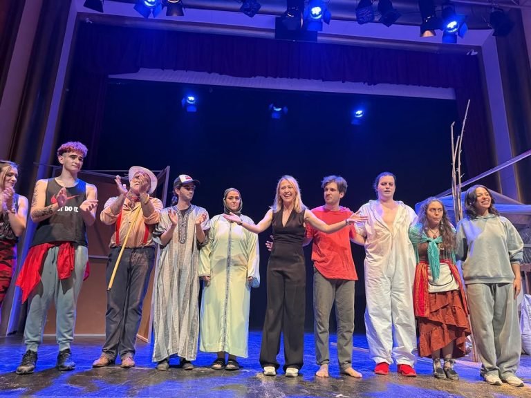 🎭TALLER FIN DE ESTUDIOS DIRECCIÓN ESCÉNICA Y DRAMATURGIA: DENTRO DE LA TIERRA 📣 En los días 29 y 30 de mayo en el teat…
