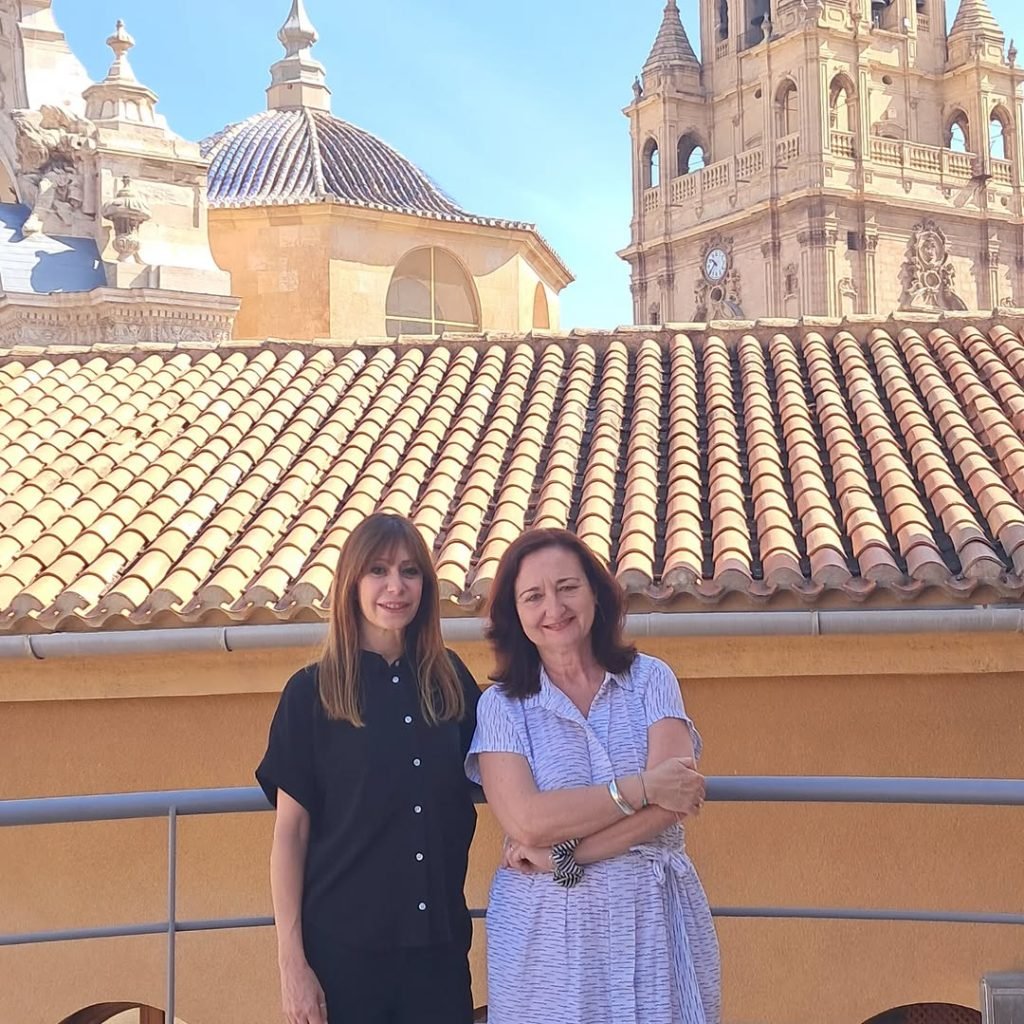 Hoy hemos recibido a @rebecamedina__ además de recordar sus años como alumna de la ESAD ha compartido sus conocimientos …
