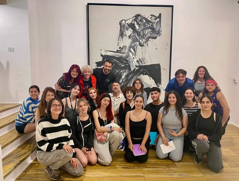📸 Así fue parte del taller: El personaje en el museo impartido por Adriana Ozores @adrianaozoresmedia y Laura Duhaldeen…