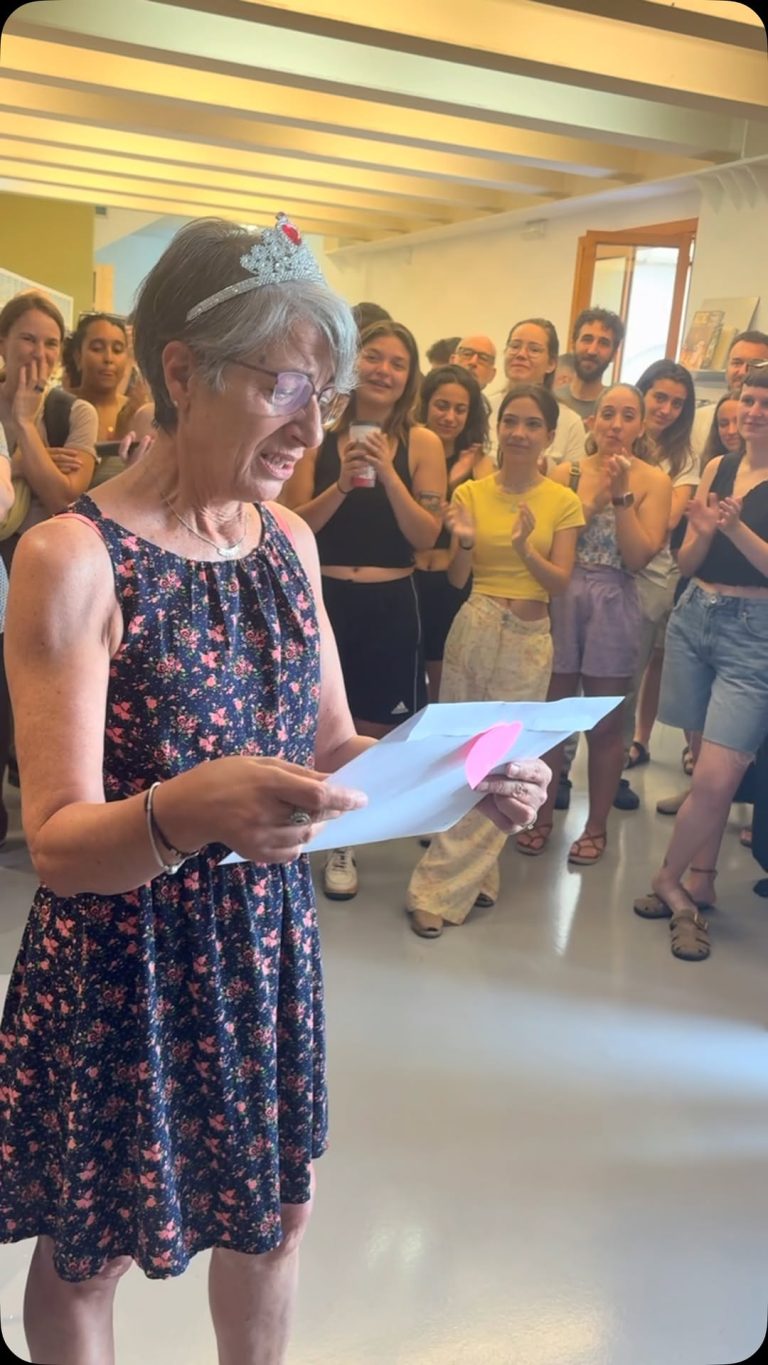 N’Antònia es jubila✨Aquest és el darrer curs que farà amb nosaltres. I tota la comunitat educativa li hem volgut agrair …