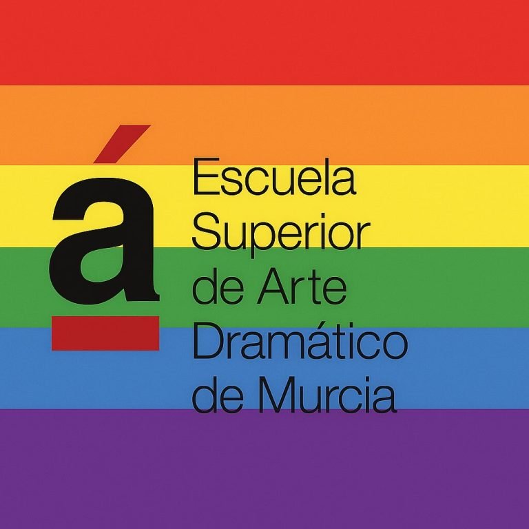 ¡Hoy ponemos la bandera en nuestro balcón orgullosos! #diaorgullolgtbi🏳️‍🌈 #diaorgullogay