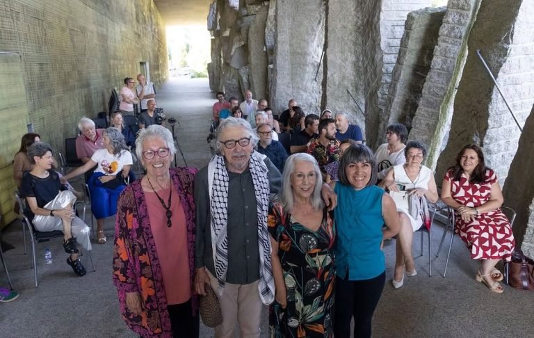 🫂Esta semana asistimos a dúas celebracións de asociacións moi importantes para o noso tecido teatral. A ESAD de Galicia…