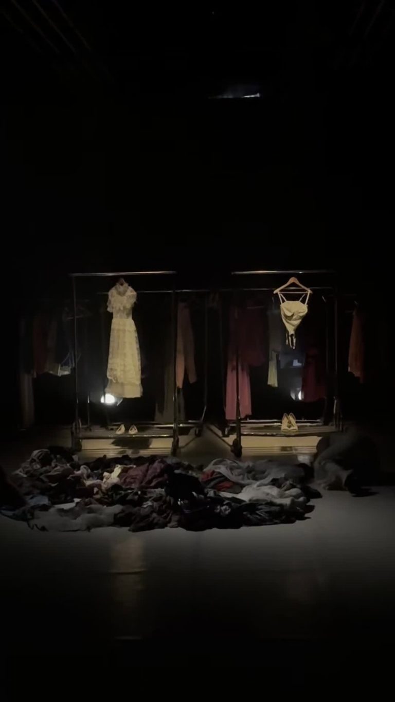 Recordem “Juicio a una zorra”! 🟢 Una obra adaptada i dirigida per Carla Salvador com a Taller final de carrera de Direc…