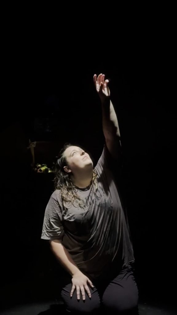 Tornem a “Les plantes” per recordar tot allò que va fer florir damunt l’escenari. 🟢 Una obra traduïda i dirigida per Sò…