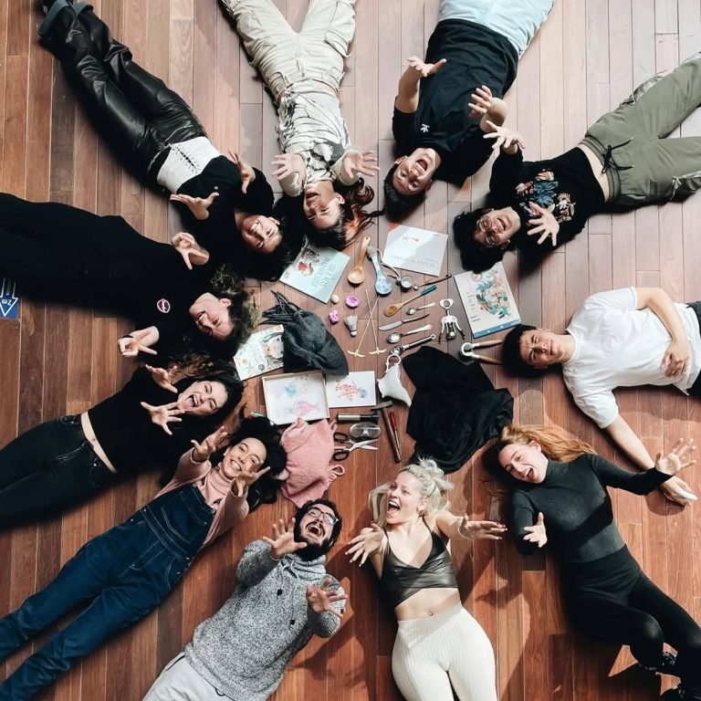 EGRESADOS EN ESCENA| 🌟🎭 ¡Queremos seguir compartiendo el camino contigo! El talento que nace en la #ESADCYL sigue crec…