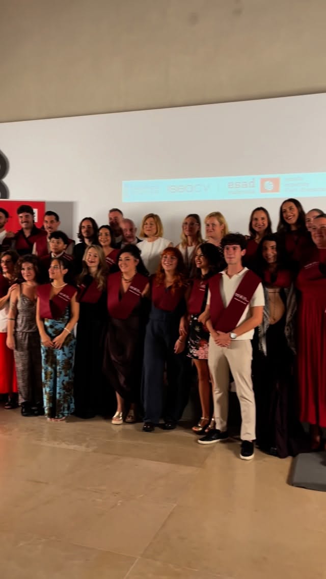🎭✨ El passat divendres vam viure una nit molt especial! L’alumnat de 4t d’Interpretació Textual, Direcció Escènica i Es…