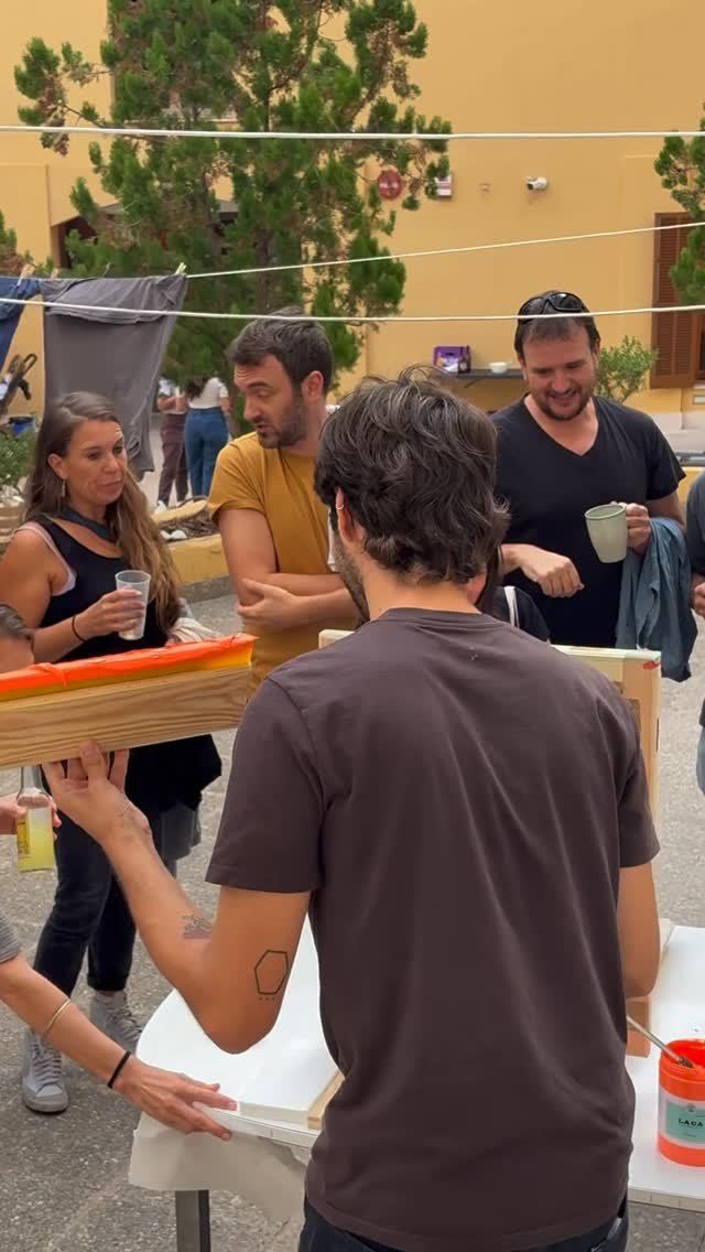 Avui hem tengut una jornada xulíssima amb un taller conjunt sobre la cultura de les cures, impartit per Dieresi i @nuria…