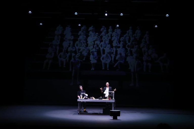Hoy hemos inaugurado oficialmente el curso 2025-26 del Institut del Teatre. Lo hicimos primero con los discursos de La Dire…