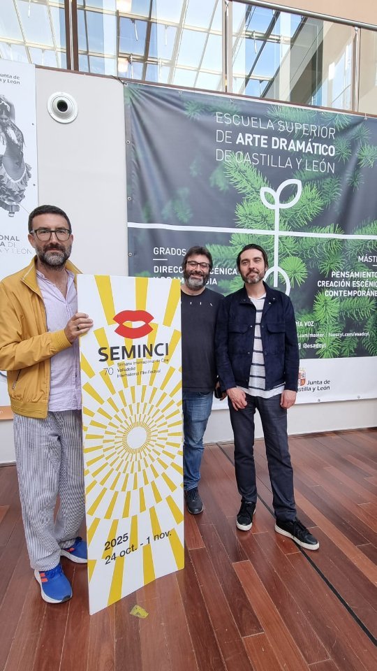 #SEMINCI Javier H. Estrada, Jefe de programación junto a Pedro del Río, responsable de actividades nos han presentado un…