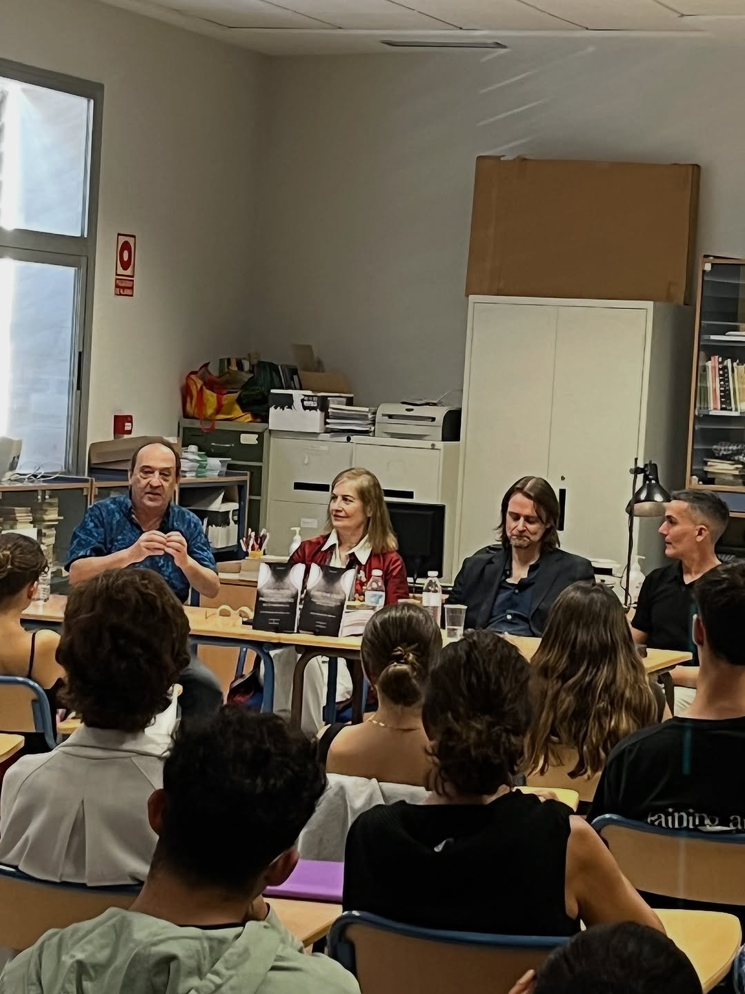 ✨📚 Presentaci&oacute;n especial en ESAD M&aacute;laga 📚✨ Hoy hemos tenido el honor de contar con la presencia de Assumpta Serna y Sc&hellip;