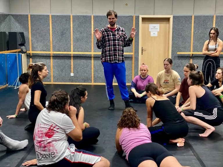 ✅ Participación de la Escuela Superior de Arte Dramático de Castilla La Mancha (Cuenca) @esad_clm están en los talleres …
