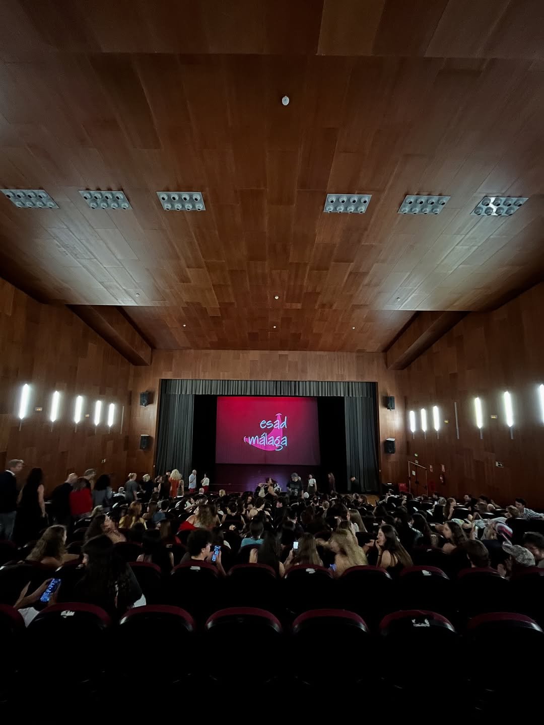 🎭✨ ACTO DE INAUGURACI&Oacute;N CURSO 2025/2026✨🎭 Queremos expresar nuestro m&aacute;s sincero agradecimiento a todas las autoridades&hellip;