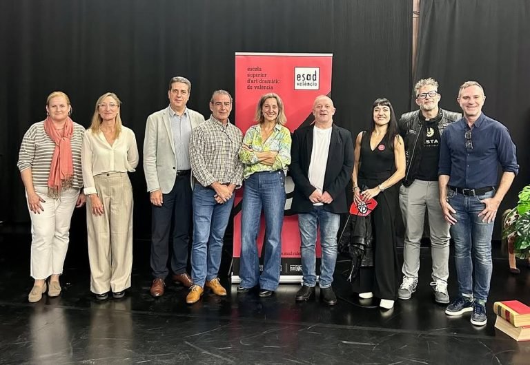 🎭 Així va ser la inauguració del curs 2025-2026 a l’ESAD! 🎬 El passat dimecres 29 d’octubre, vam donar la benvinguda a…