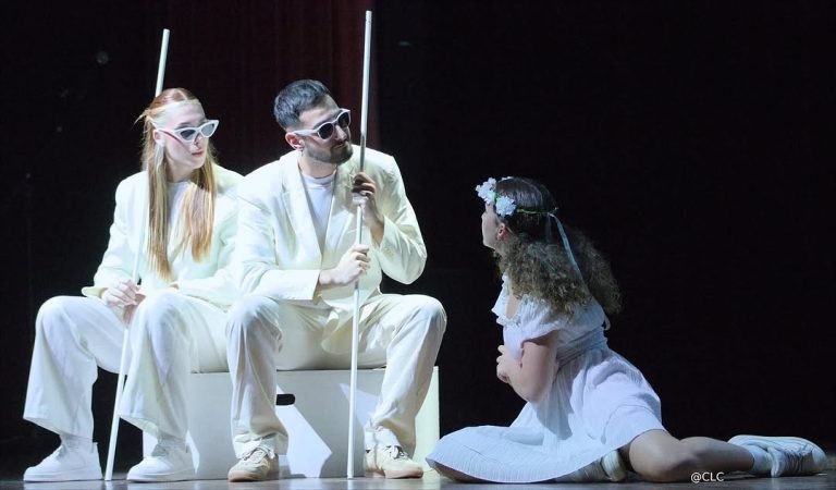 #fiesad2025 Retour en images de la pièce « Tiresias », présentée par les étudiants de l’Ecole Supérieure d’Art Dramatiqu…