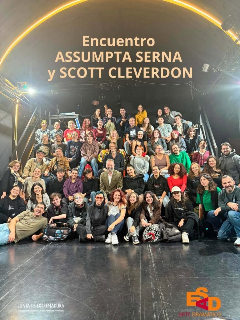 🎭ENCUENTRO CON ASSUMPTA SERNA Y SCOTT CLEVERDON 📣El pasado viernes la ESAD de Extremadura tuvo el placer de recibir la…