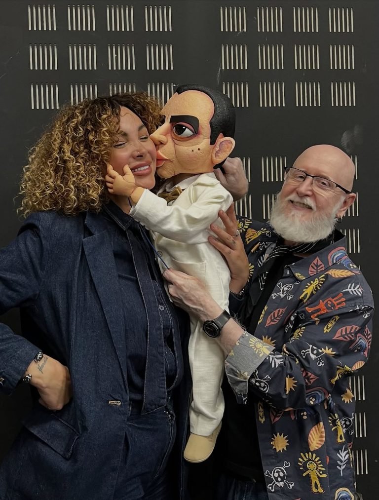 ✨💜 GRACIAS 💜✨ Queremos expresar nuestro más profundo agradecimiento a El Espejo Negro por su visita y por el maravillo…