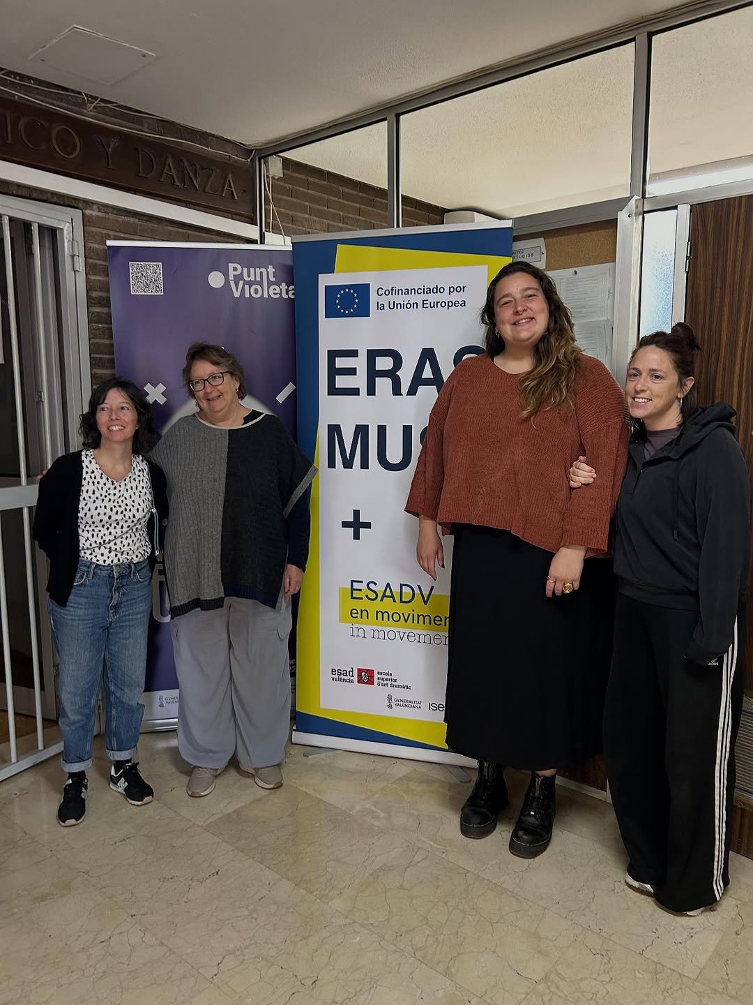 La setmana passada vam tindre el plaer de rebre a la professora Claire Binyon de l&rsquo;escola ESMAE d&rsquo;Oporto. Claire va pode&hellip;