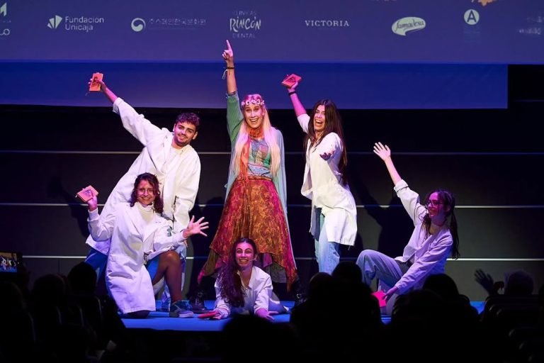 ¡Anoche cerramos Fancine por todo lo alto! 🎬✨ La gala de clausura del Festival de Cine Fantástico de la Universidad de …