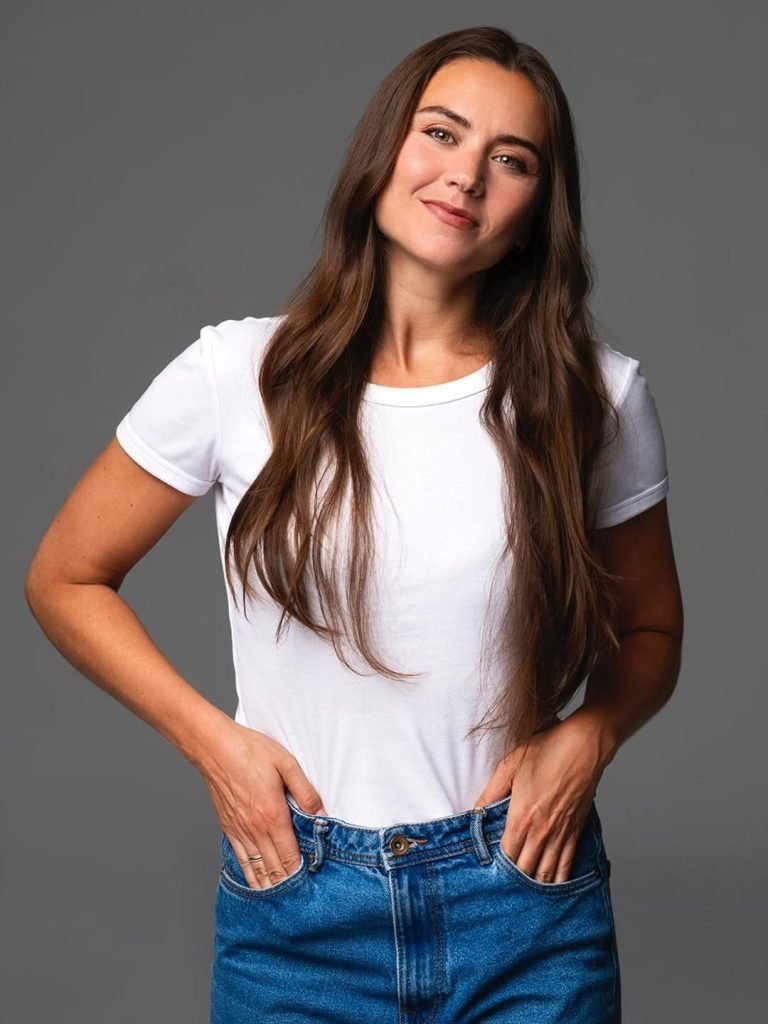 Hoy os queremos presentar a Carmen Prados, ex-alumna de nuestra escuela (promoción 2010/2014), es actriz, cantante y bai… Hoy os queremos presentar a Carmen Prados, ex-alumna de nuestra escuela (promoción 2010/2014), es actriz, cantante y bai…