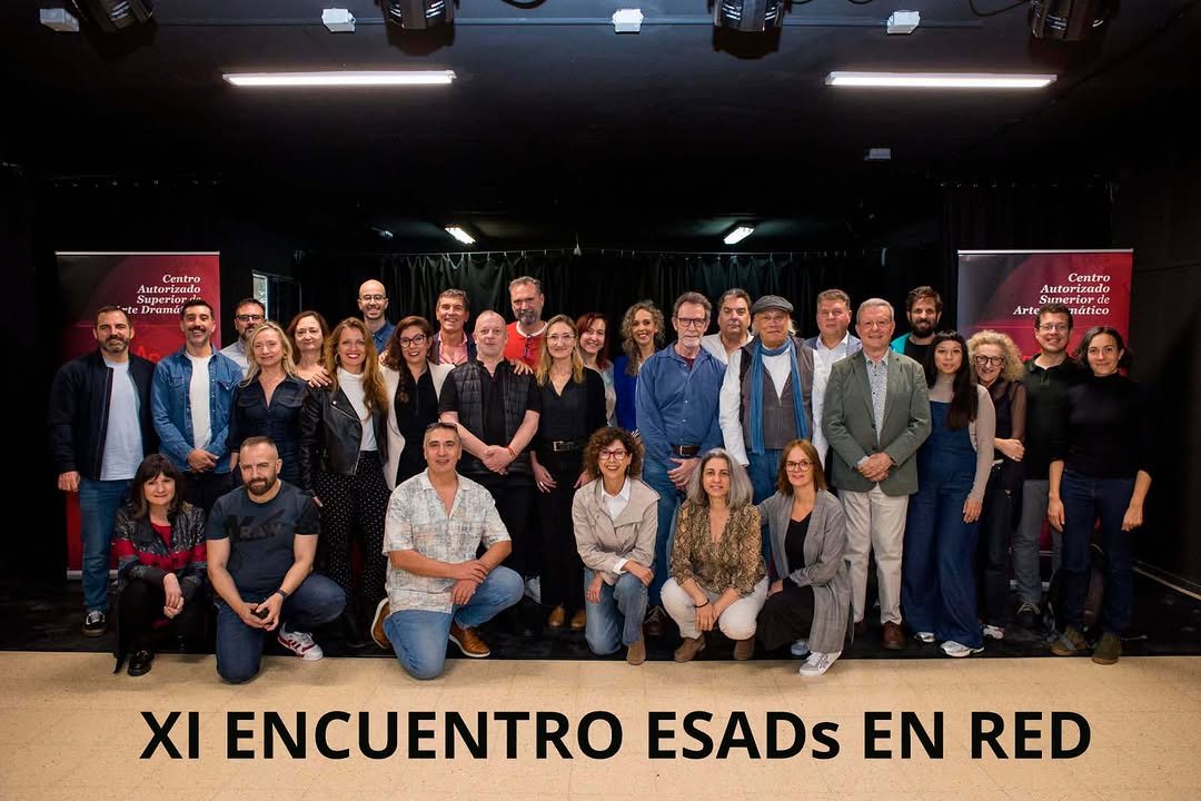 🎭 XI ENCUENTRO DE ESADs EN RED 📅 28 y 29 noviembre 2025 📍Escuela de Actores de Canarias 👨🎓👩🎓Directores/as y equ… 🎭 XI ENCUENTRO DE ESADs EN RED 📅 28 y 29 noviembre 2025 📍Escuela de Actores de Canarias 👨🎓👩🎓Directores/as y equ…