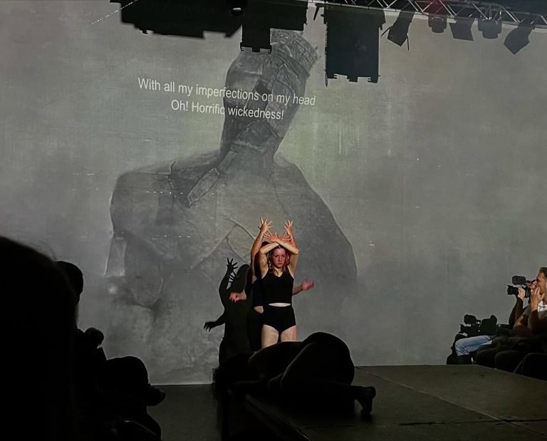 🌈😞Termina nuestra estancia en la Facultad de Arte Dram&aacute;tico @fakultadramatickychumeniaubb en la Academia de Artes de B&hellip;