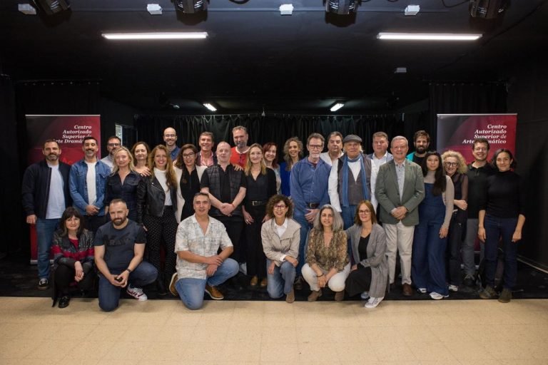 A Xefa de estudos, Vanesa Sotelo e o Director Dani Salgado, participaron esta fin de semana no XI Encontro de ESADs nas … A Xefa de estudos, Vanesa Sotelo e o Director Dani Salgado, participaron esta fin de semana no XI Encontro de ESADs nas …